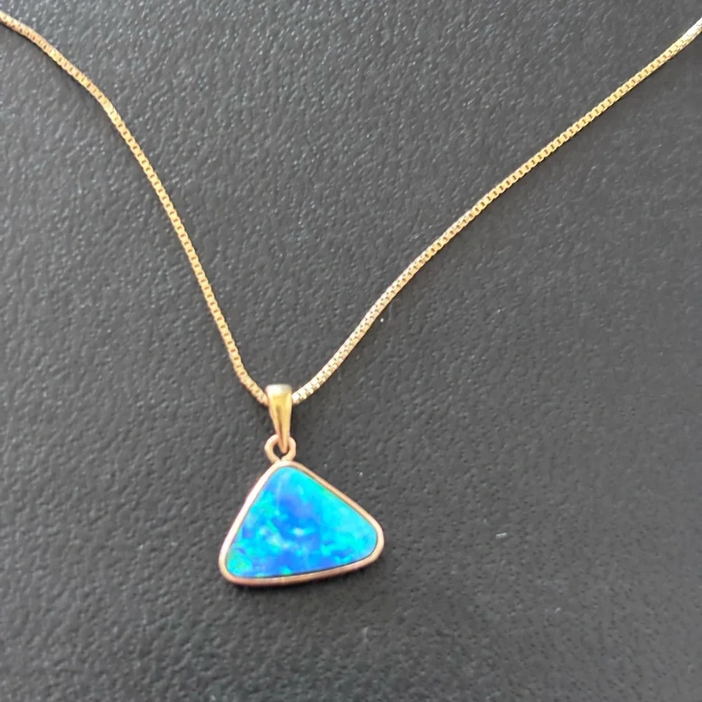 Australian Opal Pendant & Chain - Picture 2 of 9